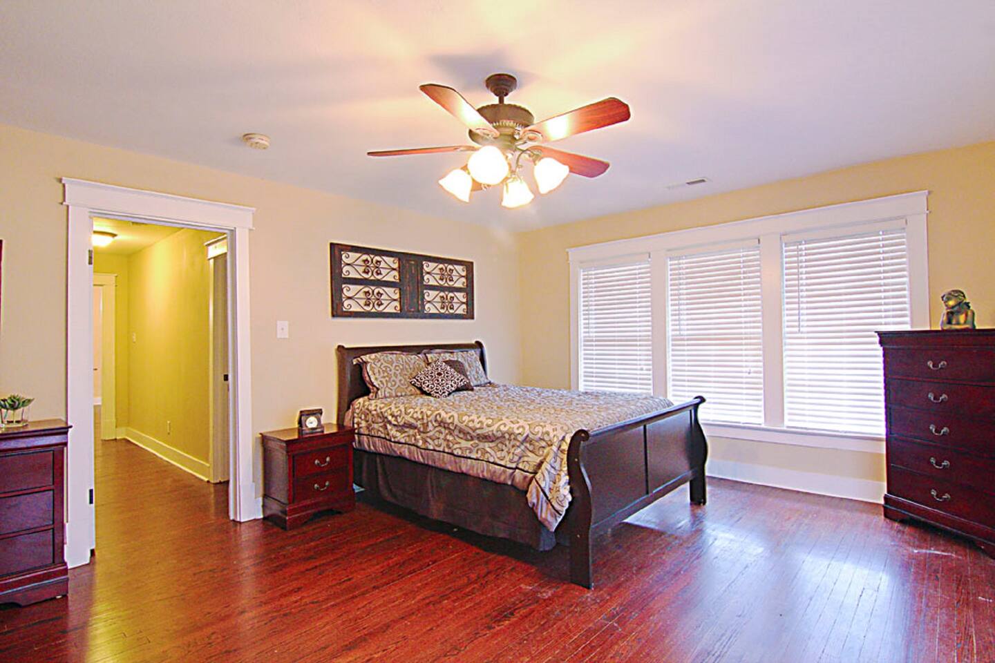 501#C - Downtown 2BR Condo  w/Modern Amenities