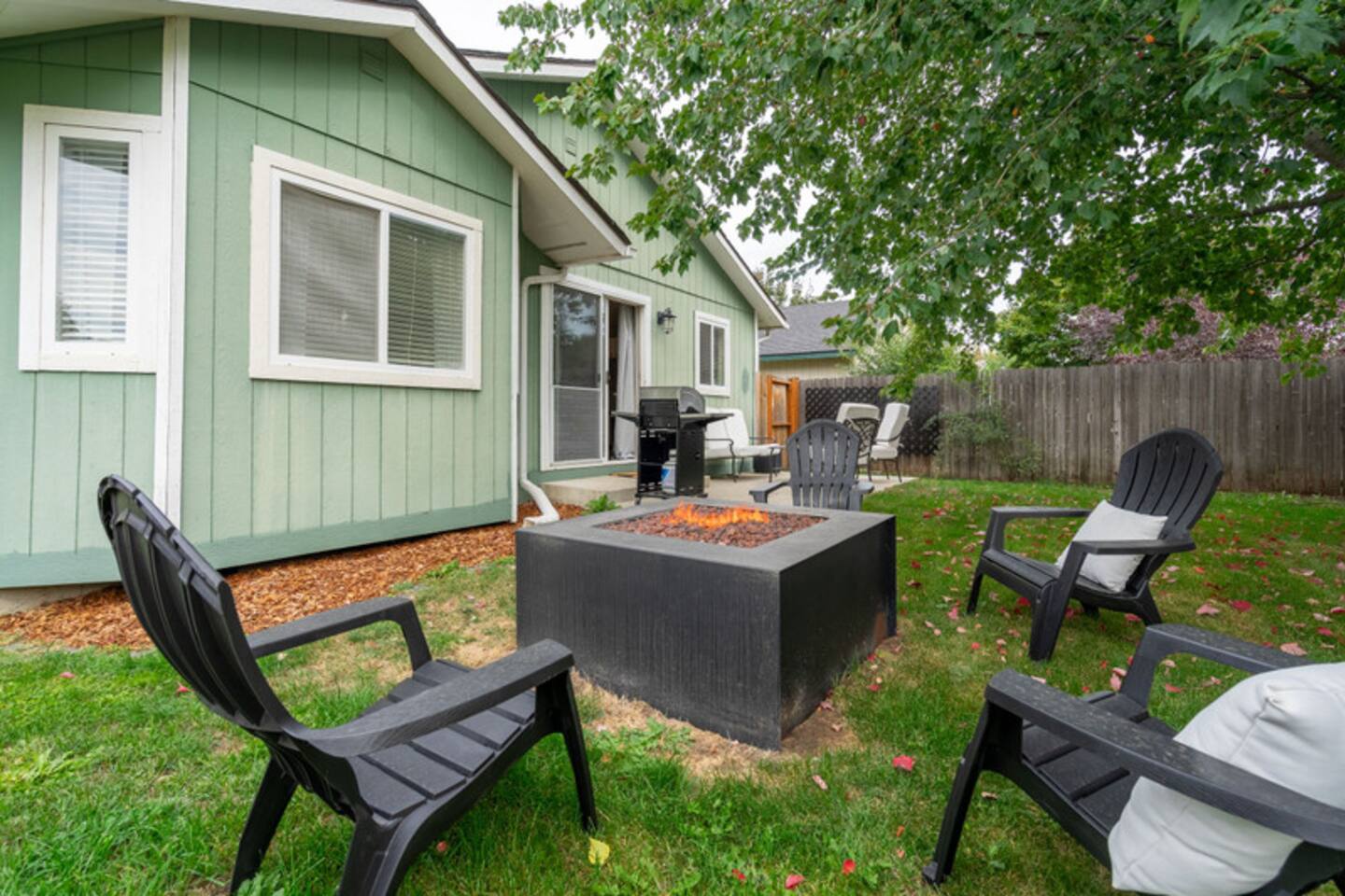 Hayden Downtown, Near Triple Play