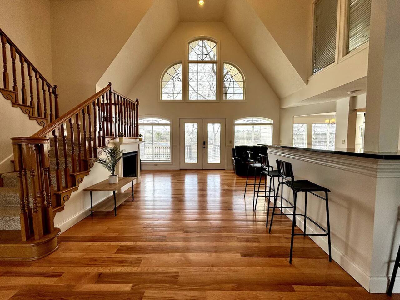 Lakefront Villa 1 | Dock Access