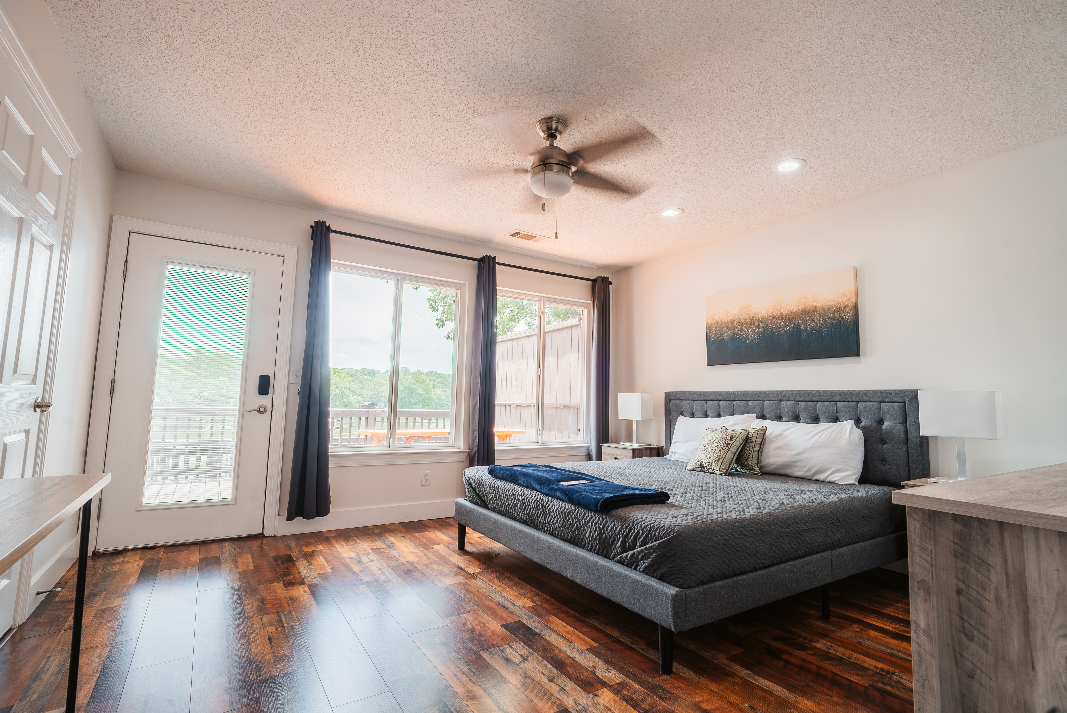 Lakefront Villa 3 | Dock Access