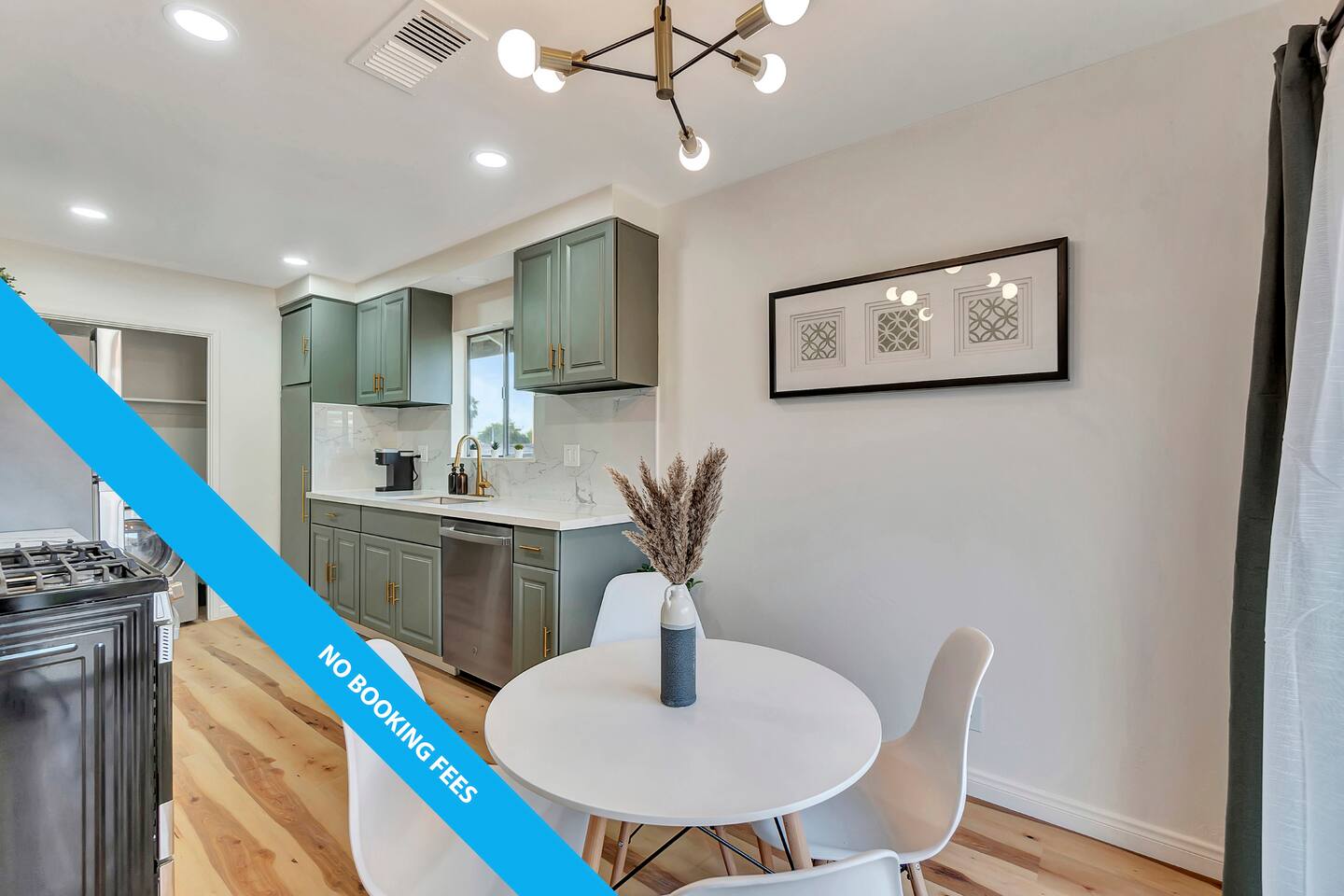 Beautifully Remodeled 2BR/2BA - In Unit W/D (D)