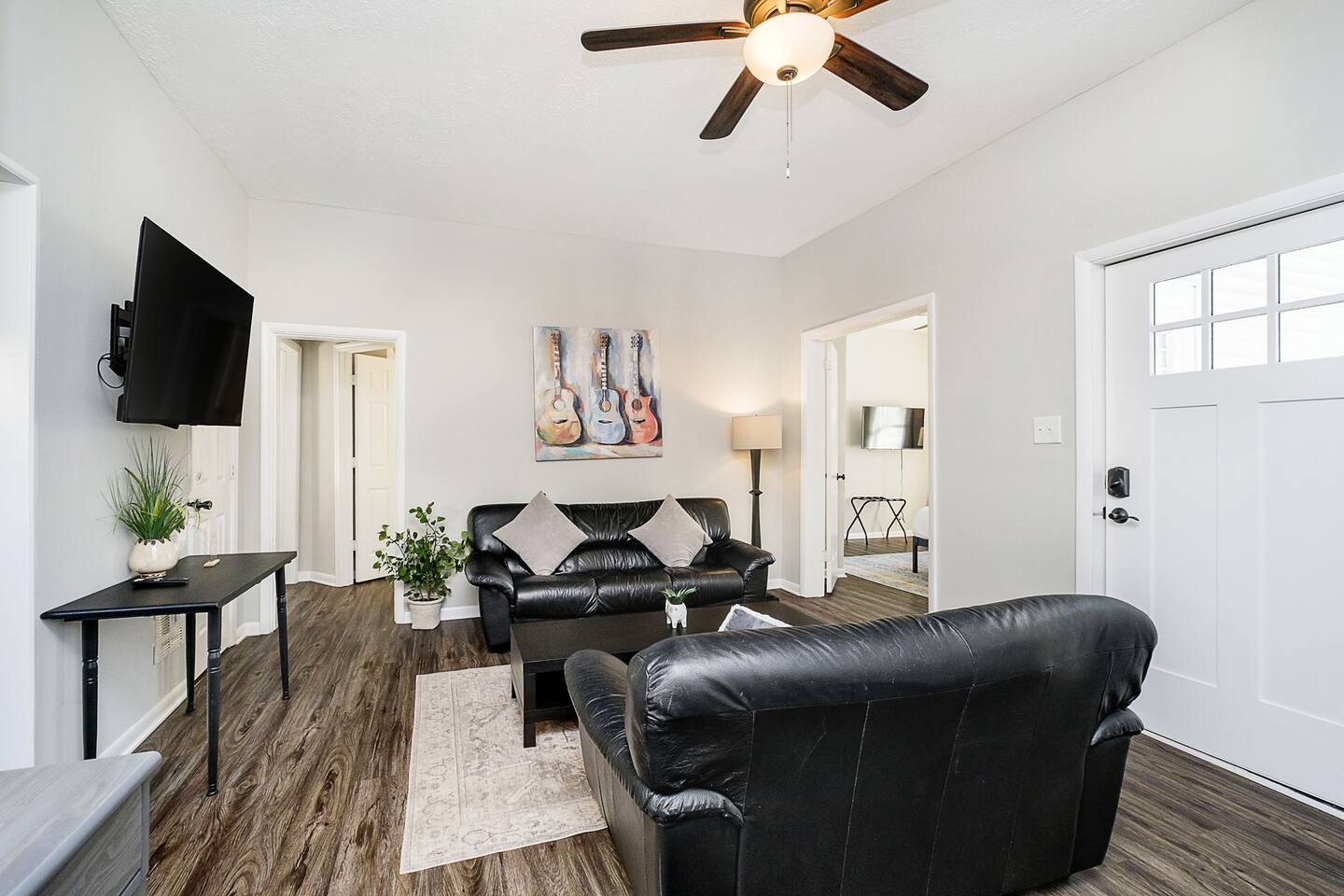 Fun 3BR Noblesville Home Sleeps 7+ Arcade Game