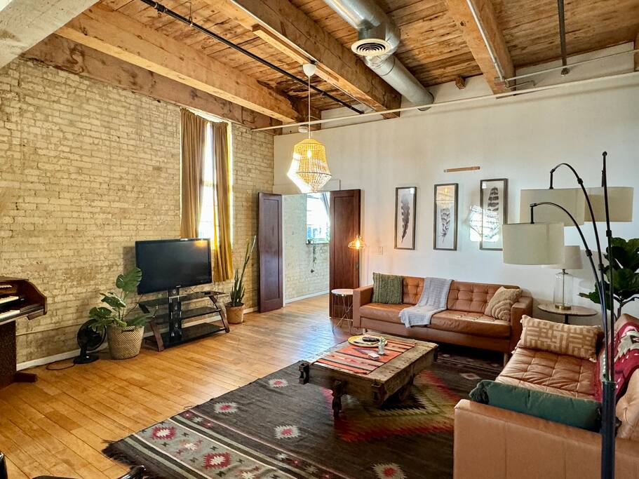 The Castor House. A hip riverside warehouse loft.