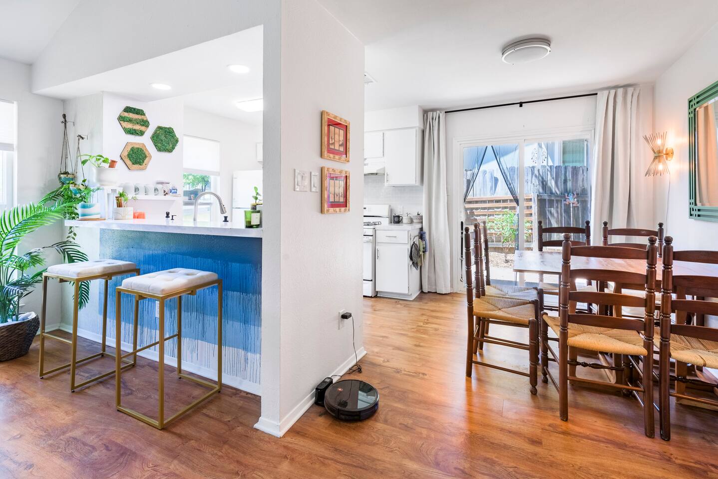 Pet Friendly South Austin Escape