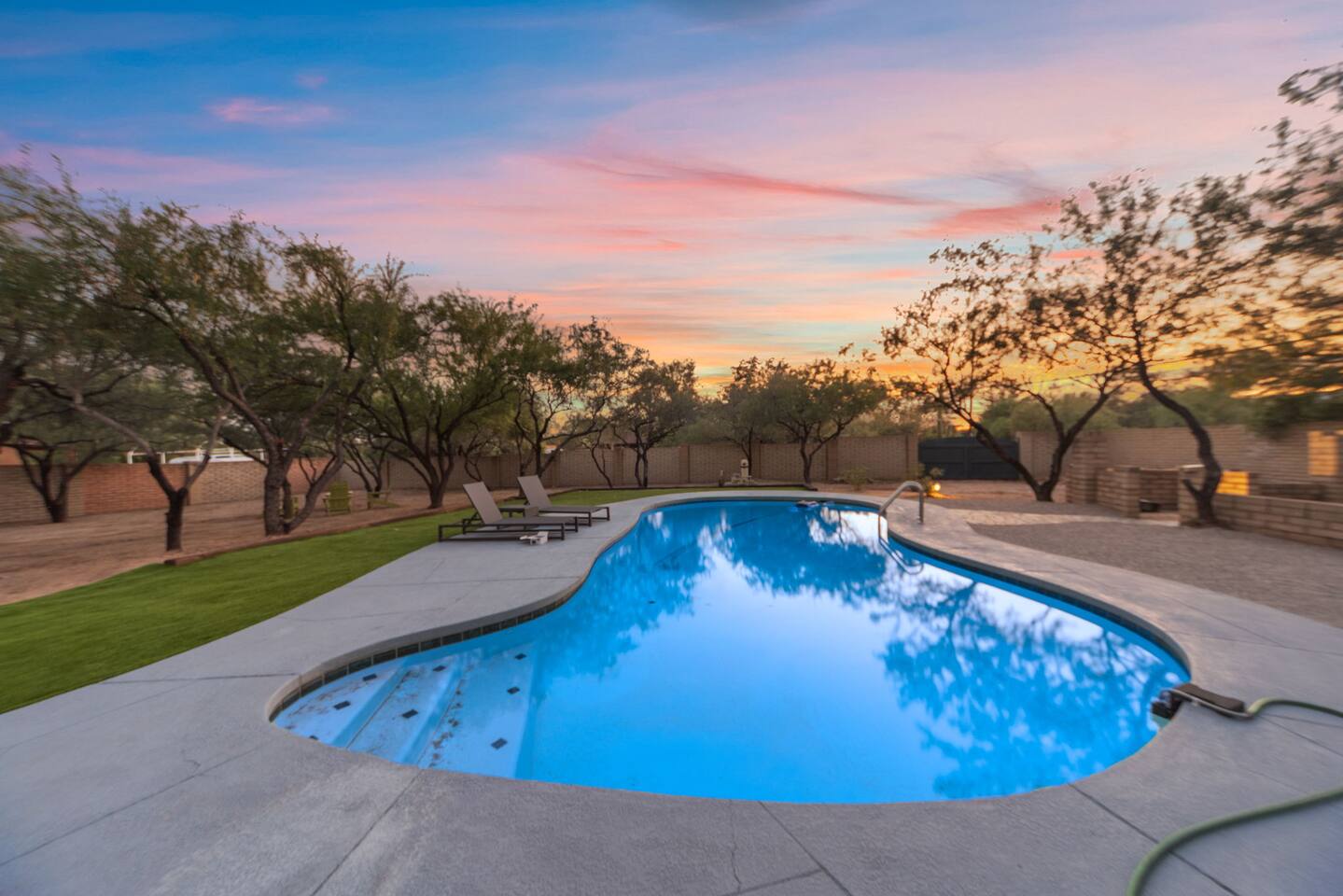 Family Getaway in Sabino with a Pool Epic