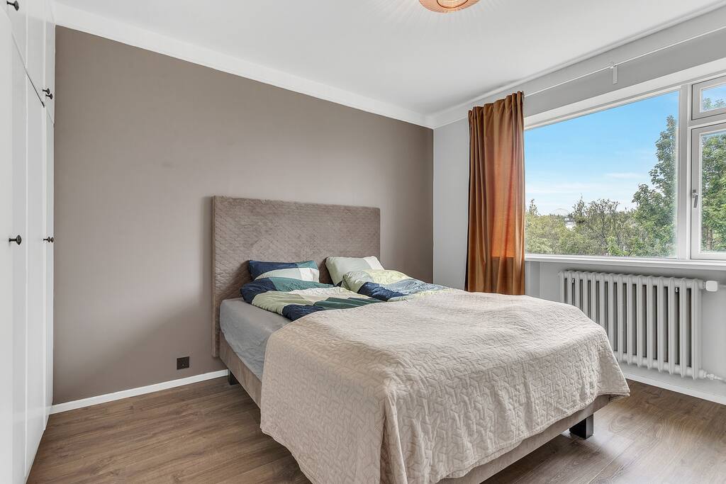 Bright & Spacious 3-BR: Hlíðar neighbourhood