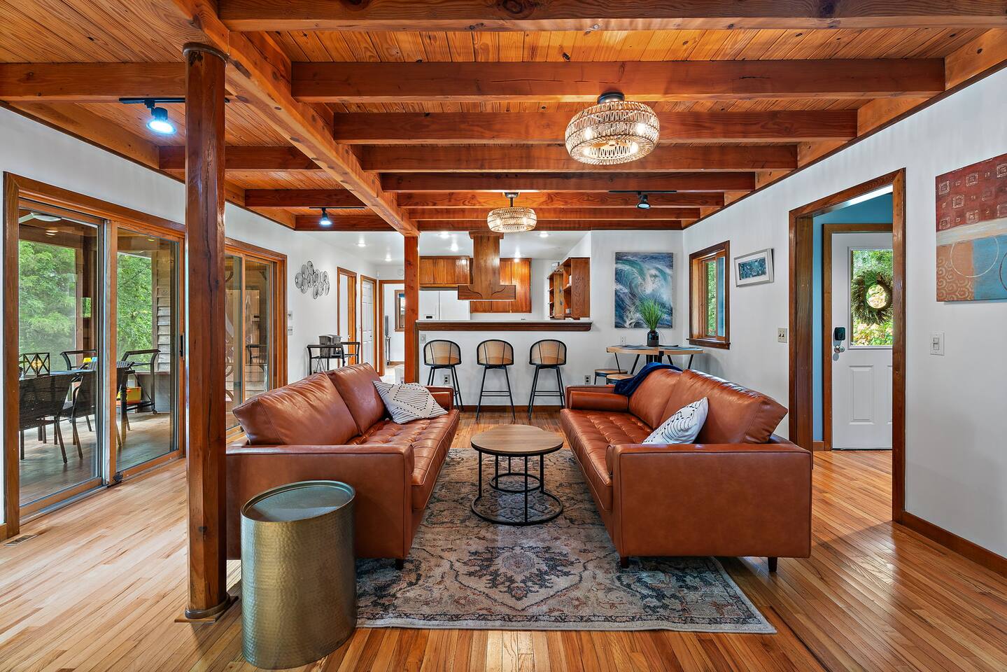 Lakeside Landing -Lakefront, Firepit, Dock, Canoe