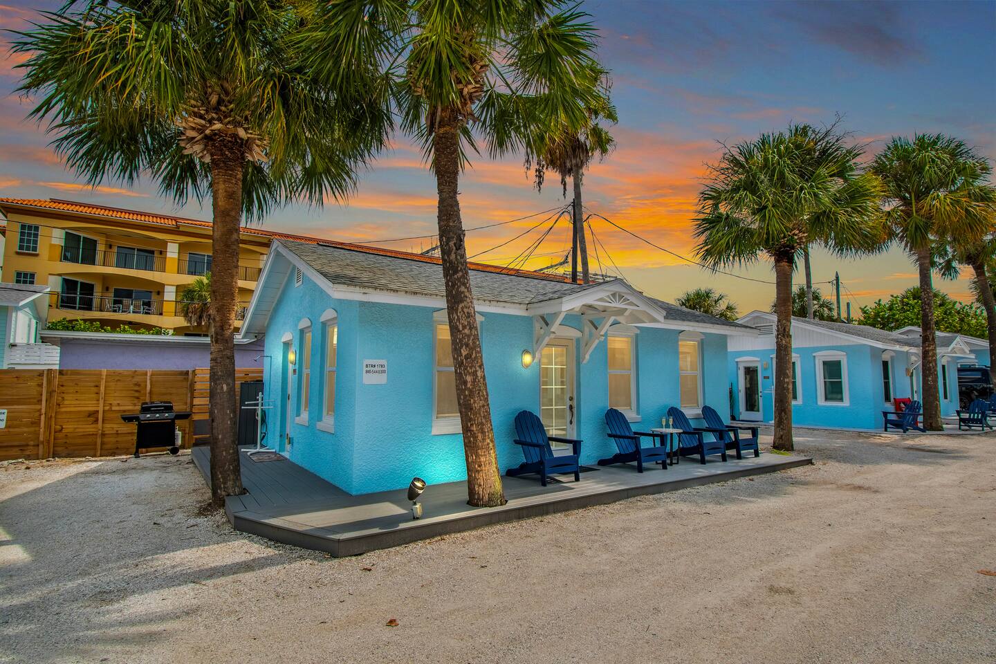 Steps to Beach | Cozy Cottage | Family Friendly