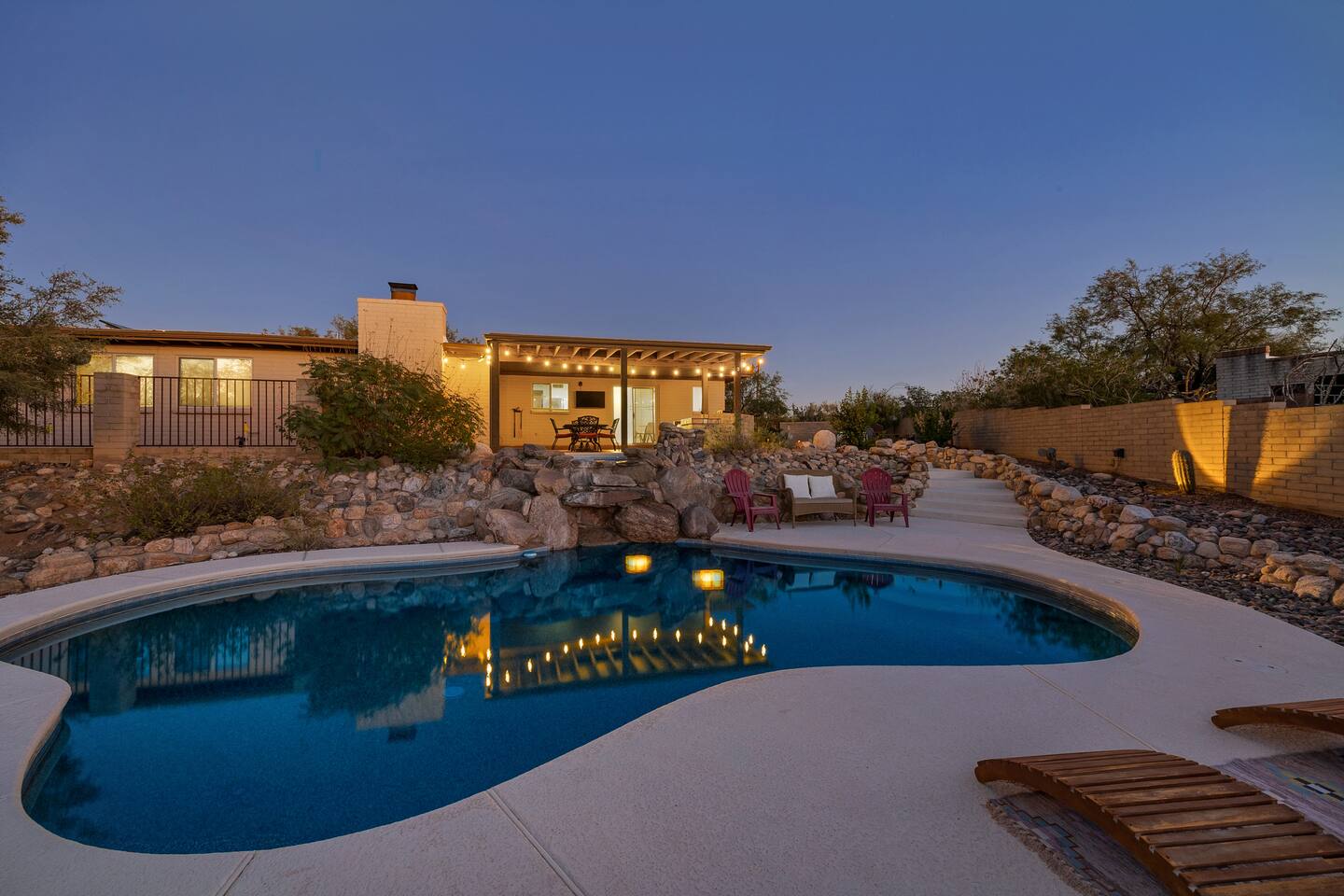 Oro Valley, 18-min drive from UofA, Heated Pool