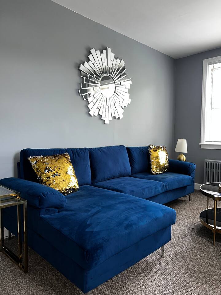 Super cute 2 bedroom apt.