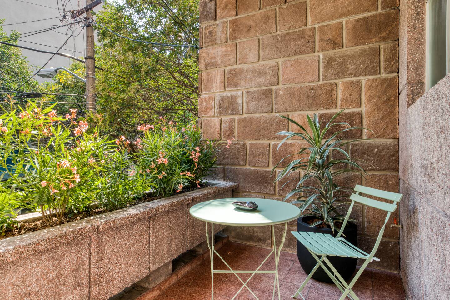 Luxury 1500 sqft with Terrace by Elite Architect - foto 5
