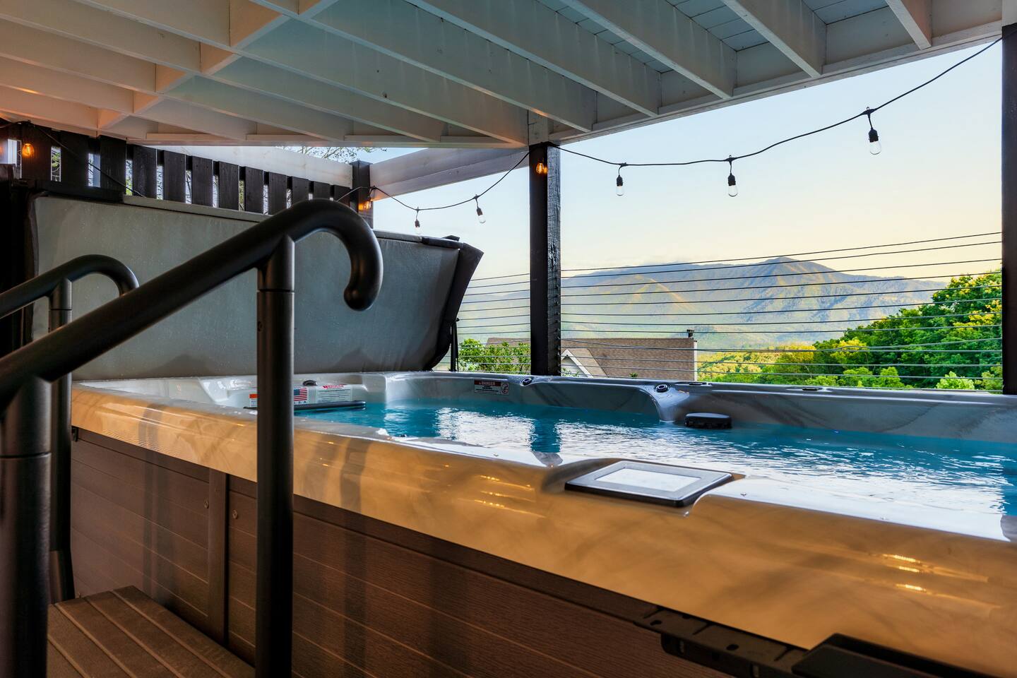 Picturesque Mtn Views| Gameroom| Swim Spa| Firepit