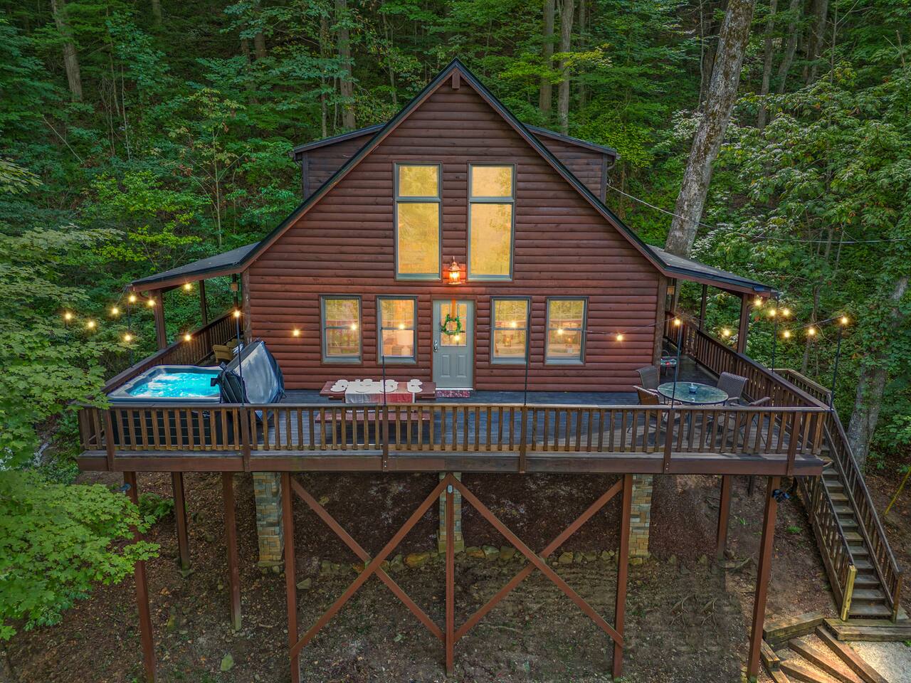 Red River Gorge | 5 Min to Nada Tunnel | Hot Tub