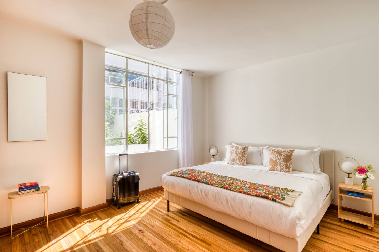 Grand 150m² Luxury Condo with Terrace by Architect - foto 3