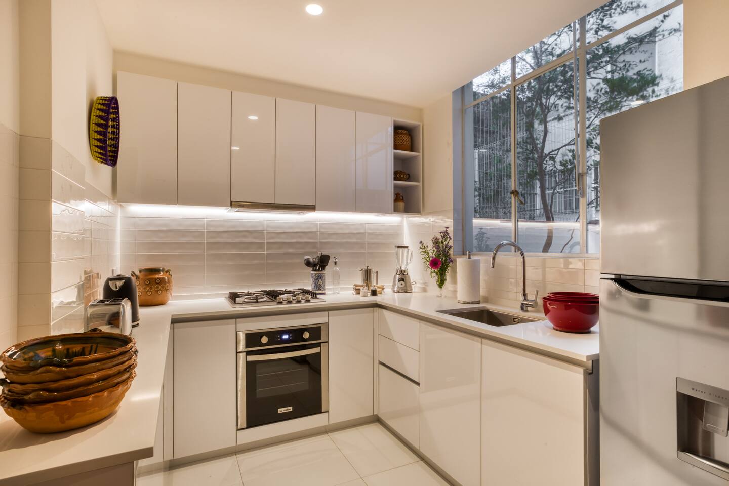 Elegant 1240ft² Art Deco Apt. by Awarded Architect - foto 4