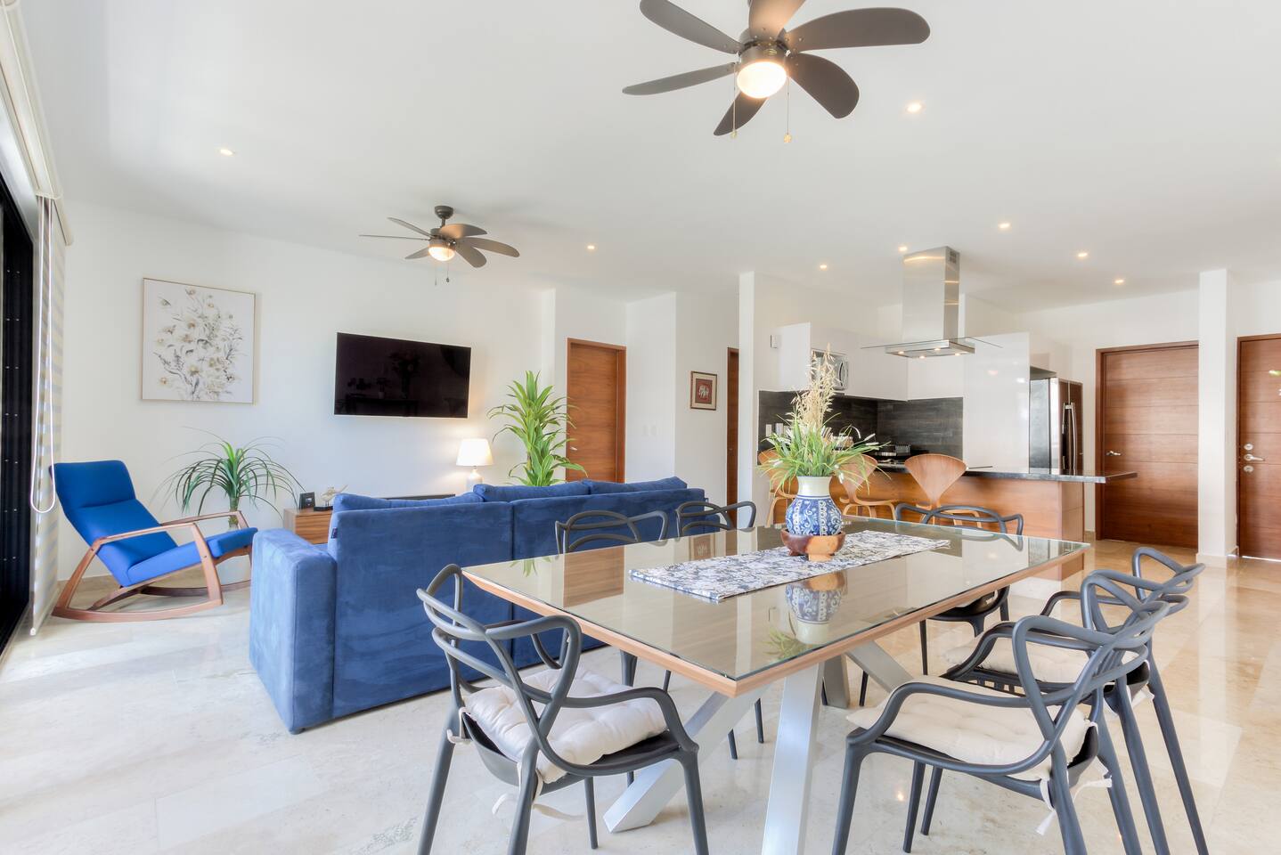 Penthouse con excelente ubicación y alberca