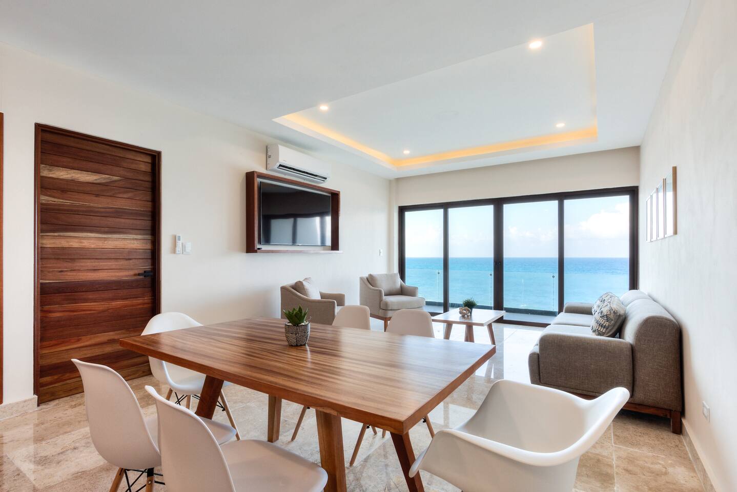 Steps to Everything + Pool + Beach club Access