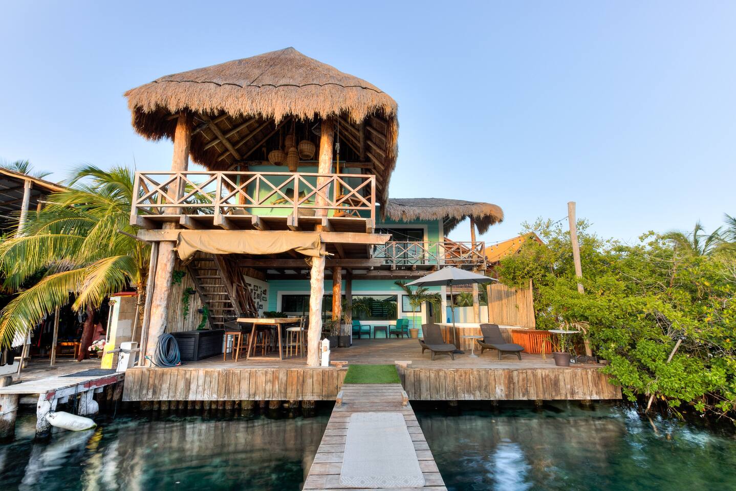 House with private dock and pool