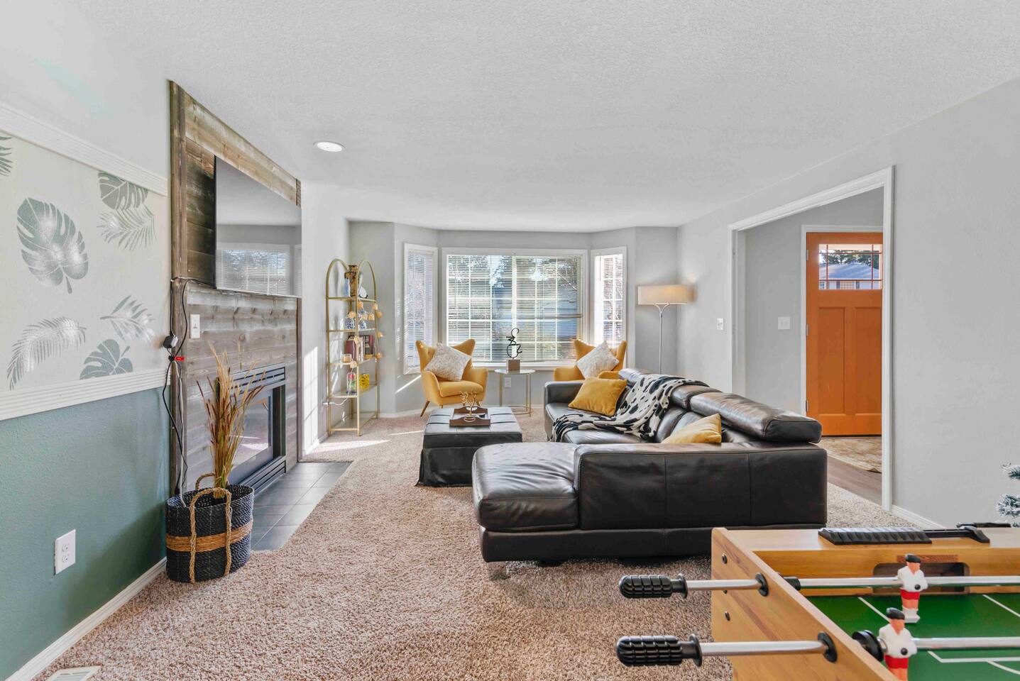 Charming and Peaceful Farmhouse - Family Retreats