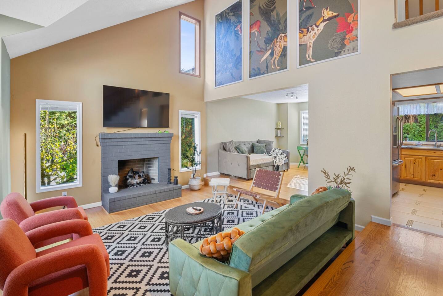 Bridging the Gorge & City: Your Cozy Home!