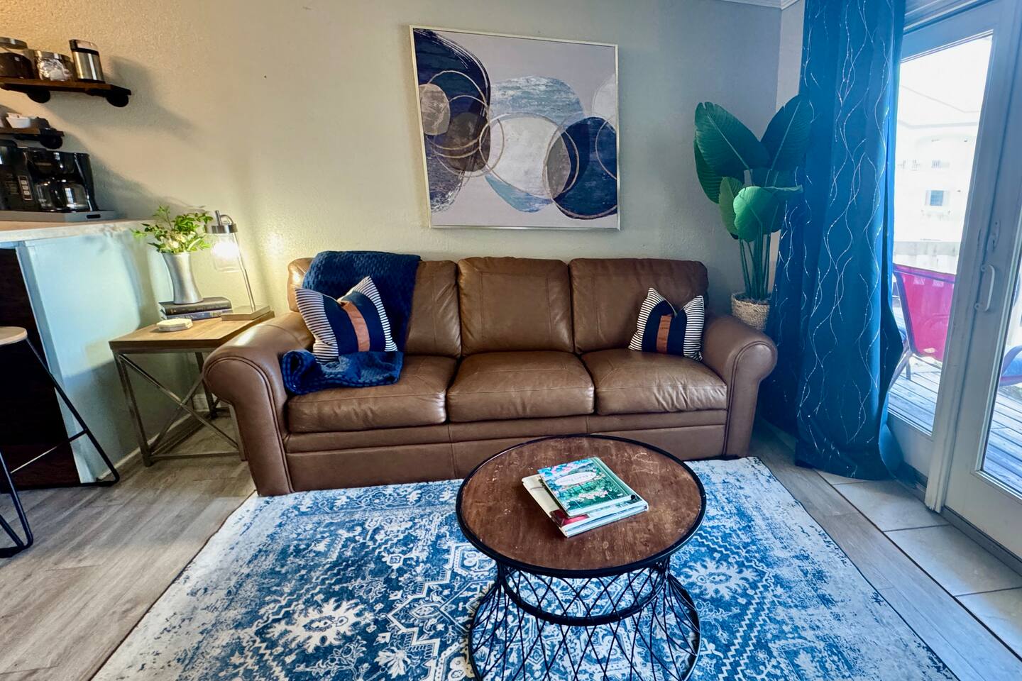 Beach Front-Hot tubs-Heated Pools-By The Shore