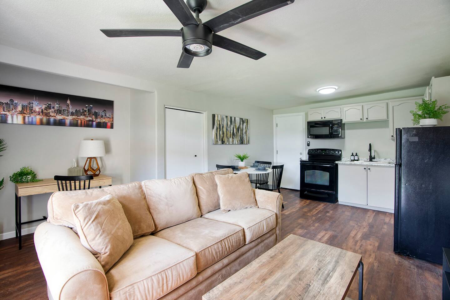 Budget Friendly Desert Stay