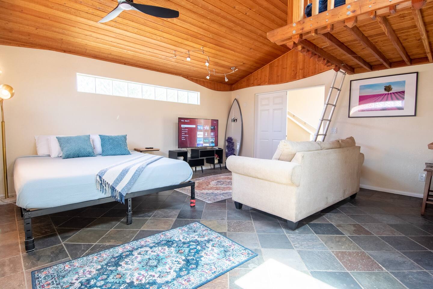 Surfer’s Dream: Chic Studio Near Tourmaline Beach