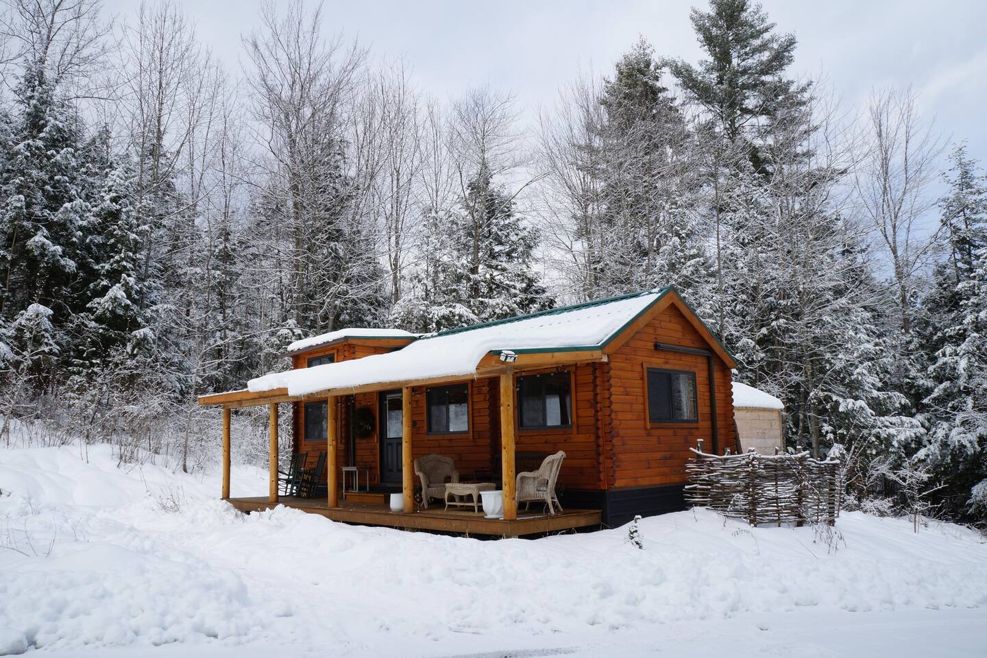 Moonlight Woods - Gardener's Log Cabin