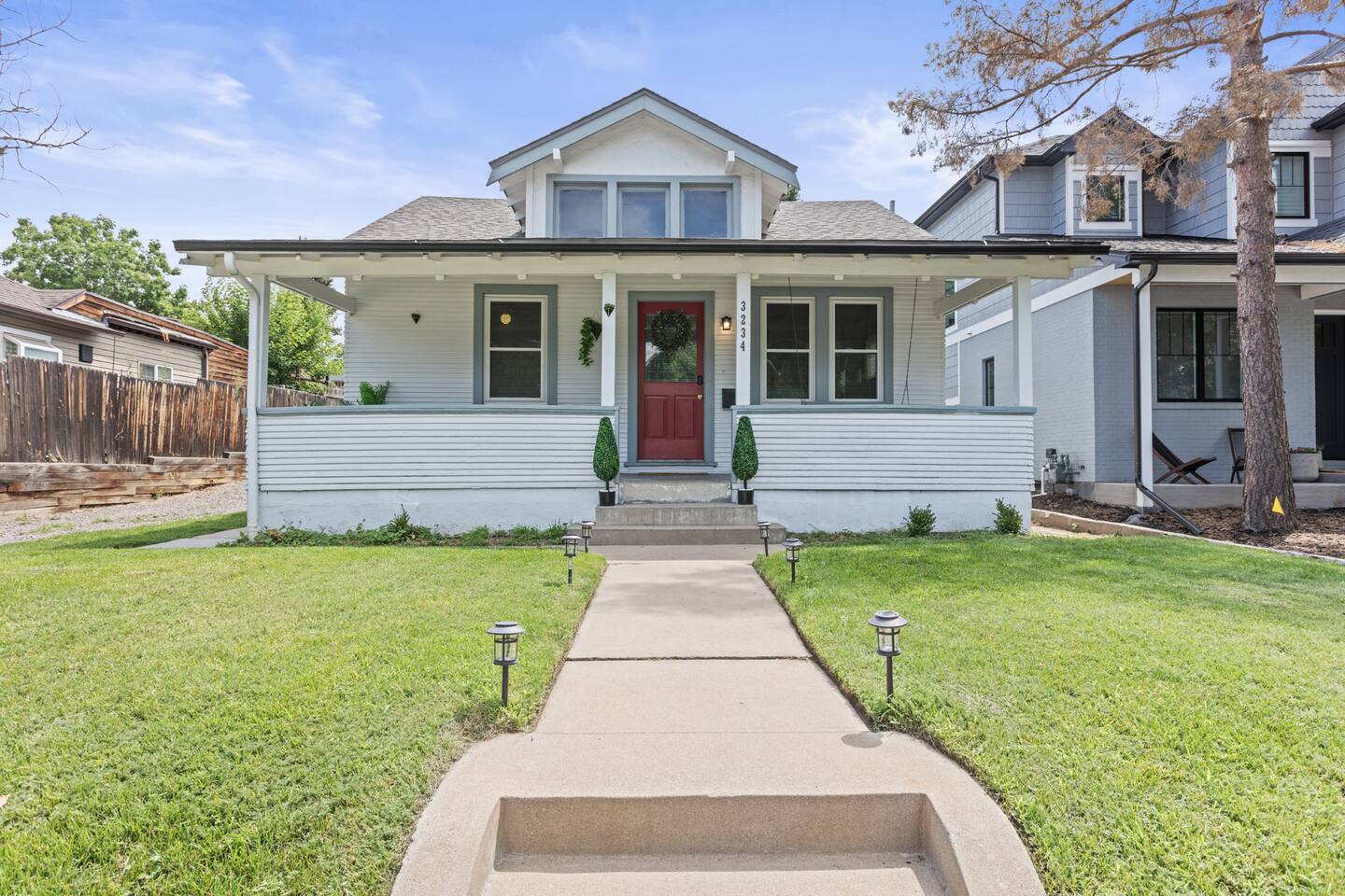 Cozy 3BD Craftsman - Ample Parking, Walk to Craig