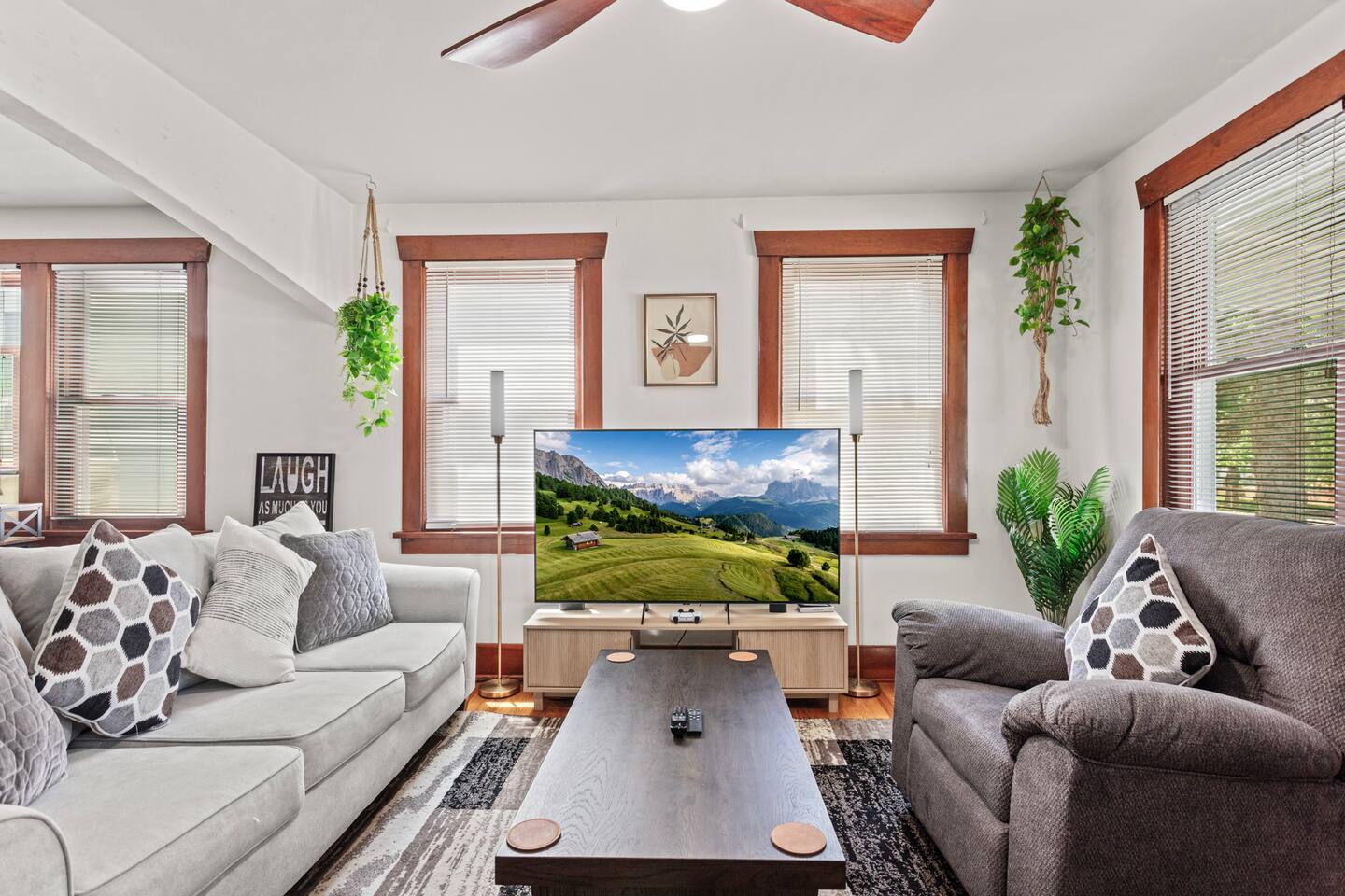 Cozy 3BD Craftsman House