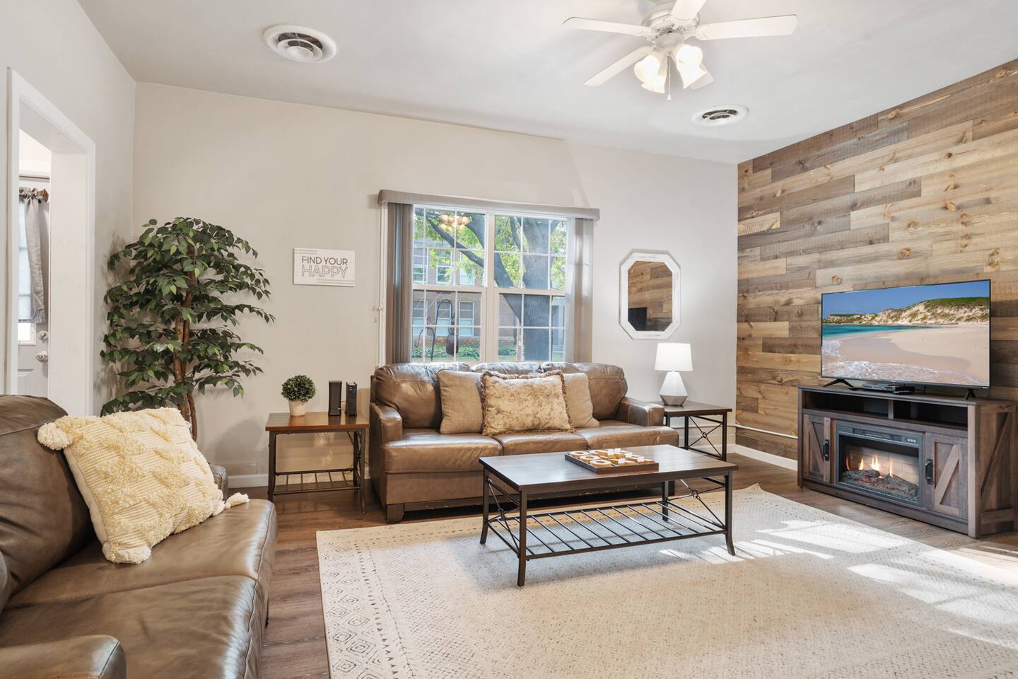 Reggies Retreat - Central Location Restful!