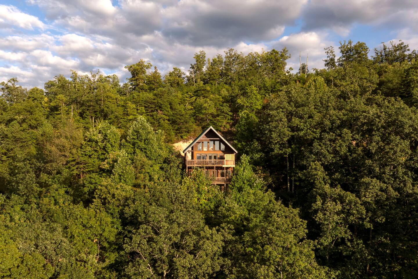 "Mama Bear", Mtn Views+Hot Tub+Pool Table+Theater