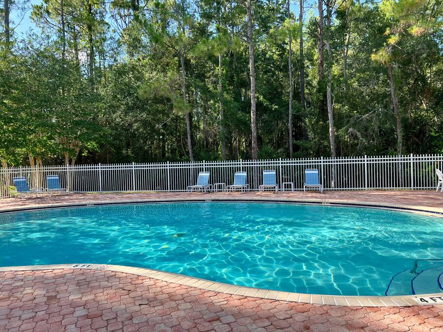 KING Bd-Upscale Long Stay-Pool-Wifi-AC-Tampa Palms
