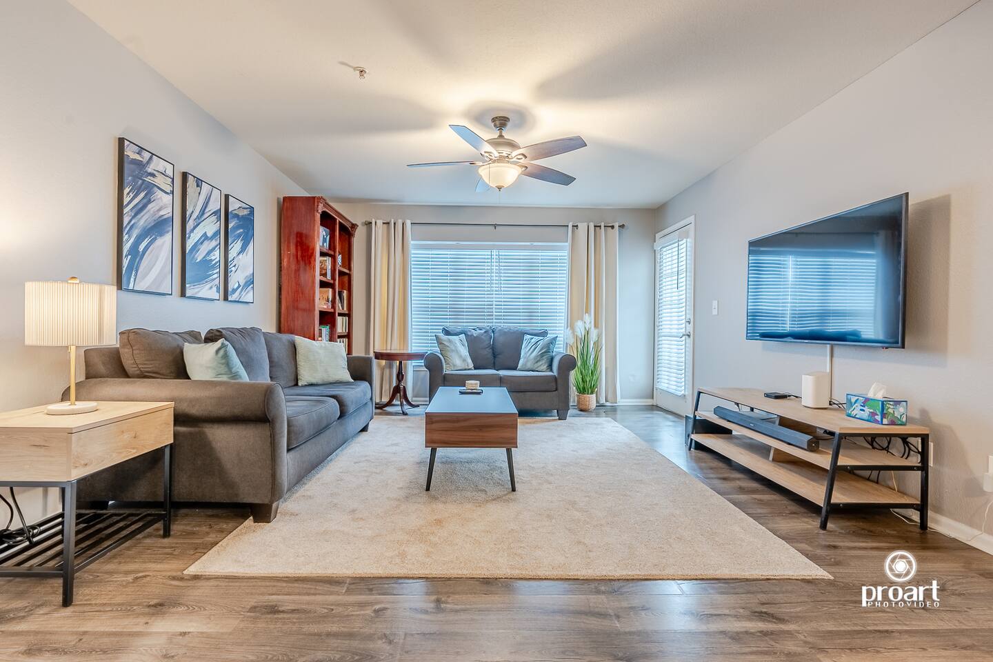 Emerald Gem 0.7 miles from beach