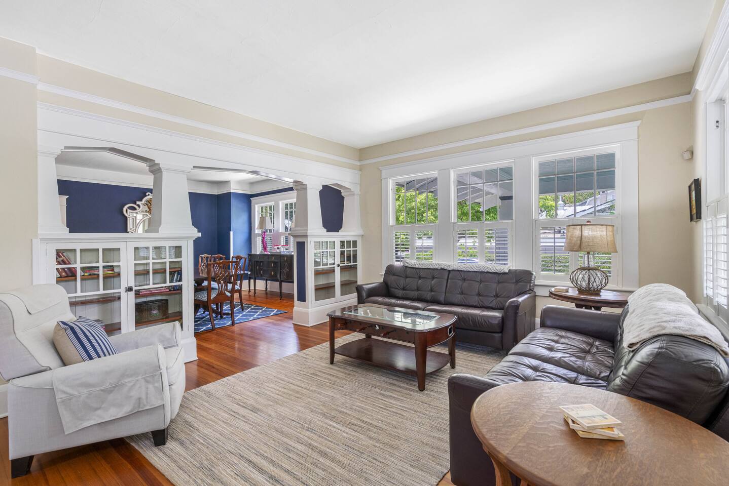 Spacious Hyde Park Retreat on Packwood — photo 4