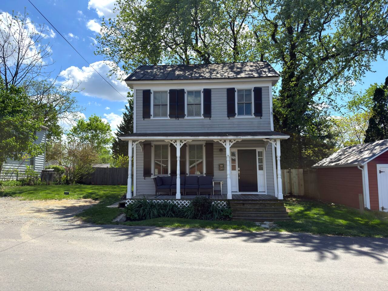 Historic Home in Downtown Leesburg + Fire Pit
