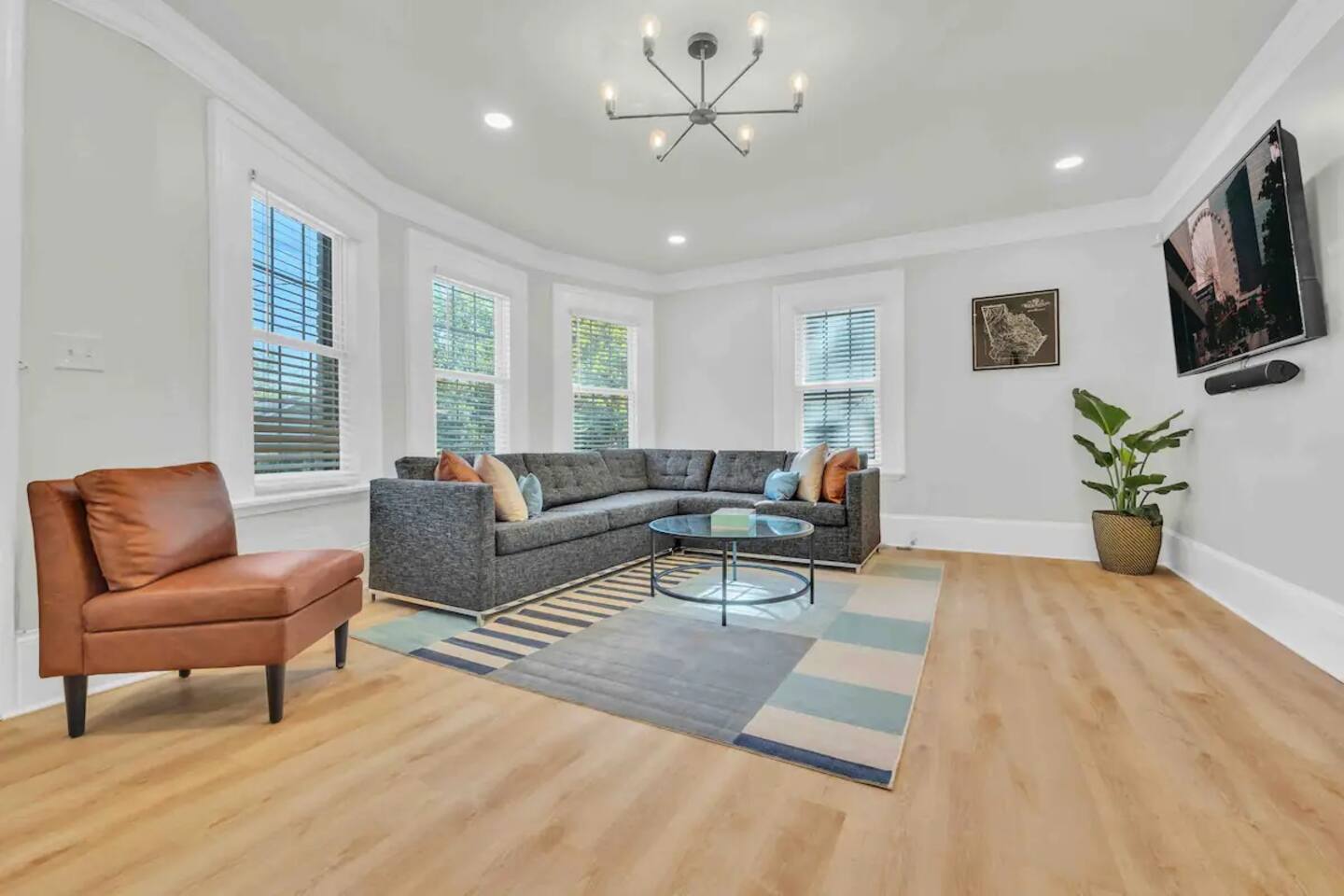 Atlanta Cozy Retreat |Fenced Yard & Near Downtown