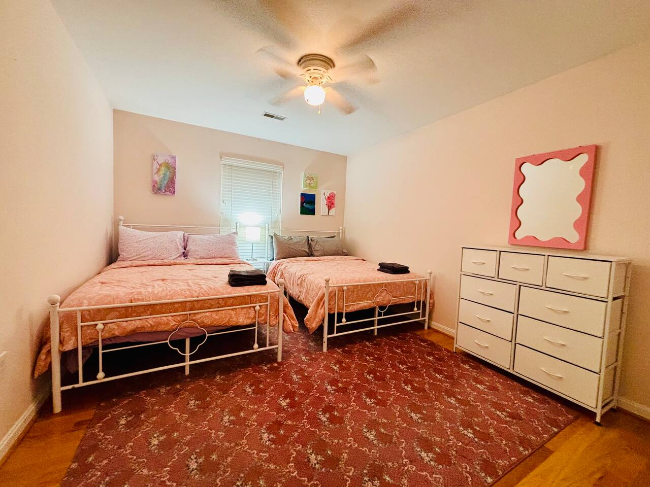 Ray of Sunshine-Dog Friendly, 4BR,furnished deck photo 27