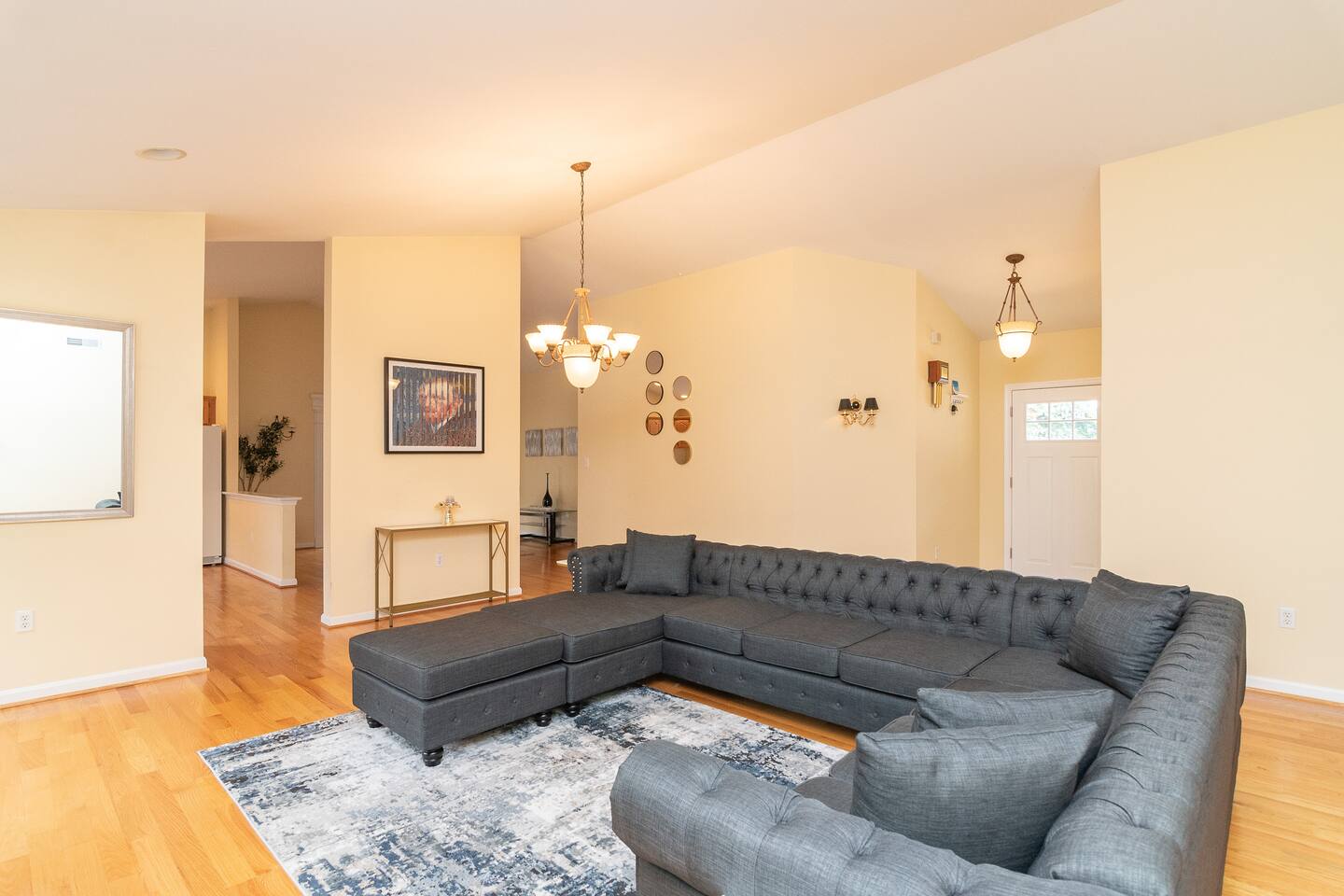 Ray of Sunshine-Dog Friendly, 4BR,furnished deck photo 8