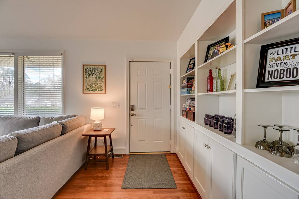 The Fig Tree House - Sunroom/Carport - SuperHost!