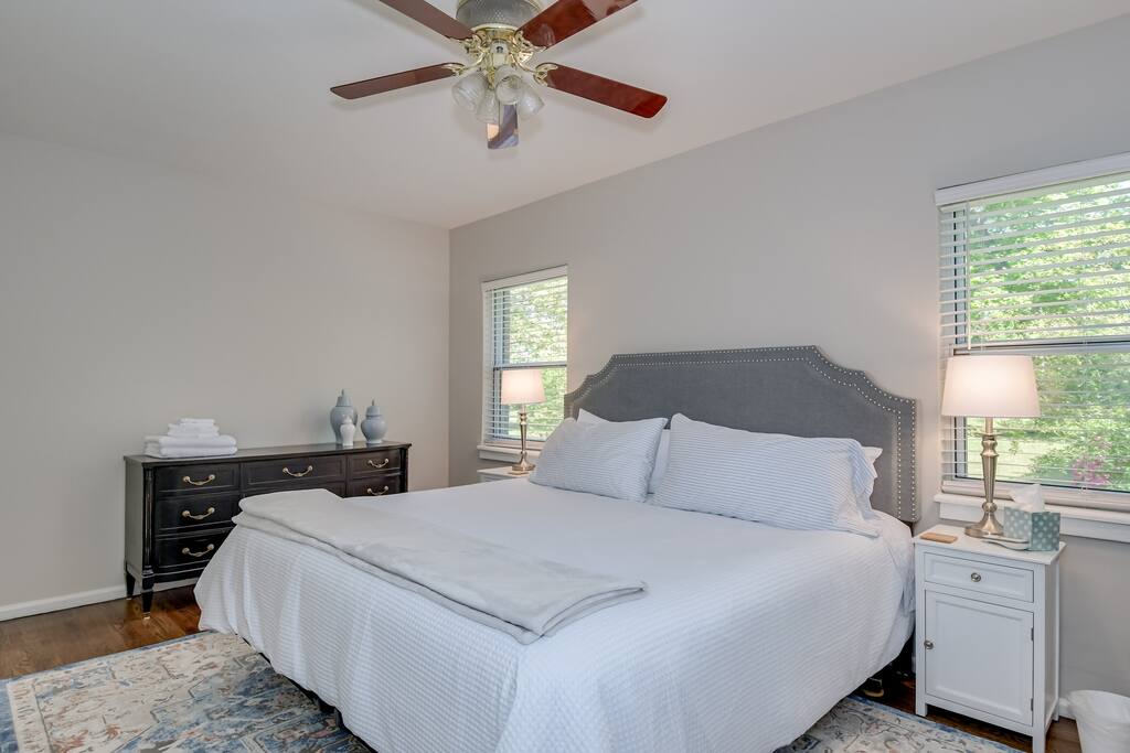 2BR Condo - Lux Bath&Granite Kitchen - SuperHost!