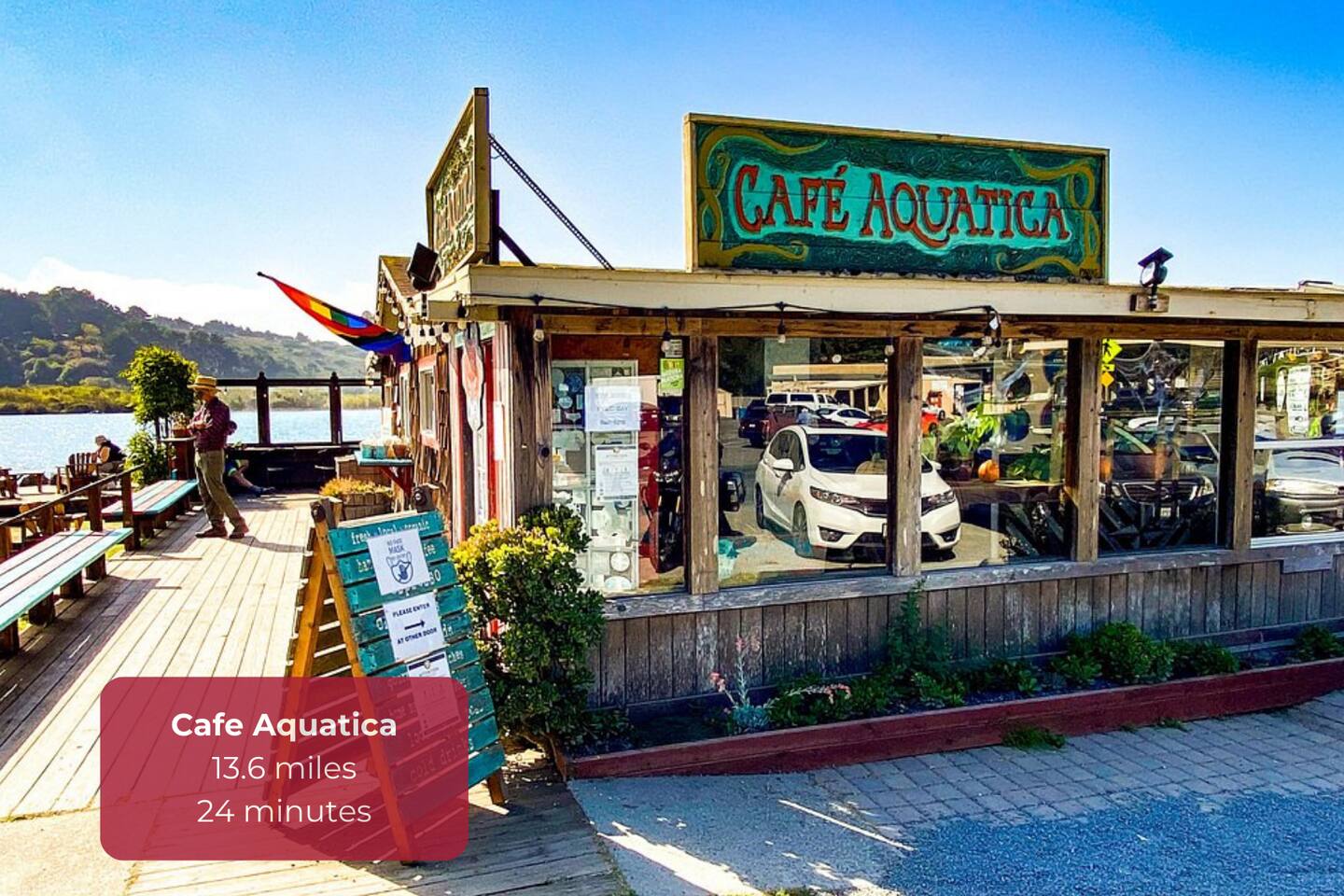 Visit the vibrant atmosphere of Café Aquatica, where delicious meals and refreshing drinks are served with a view, making it a perfect spot to unwind and enjoy the moment.