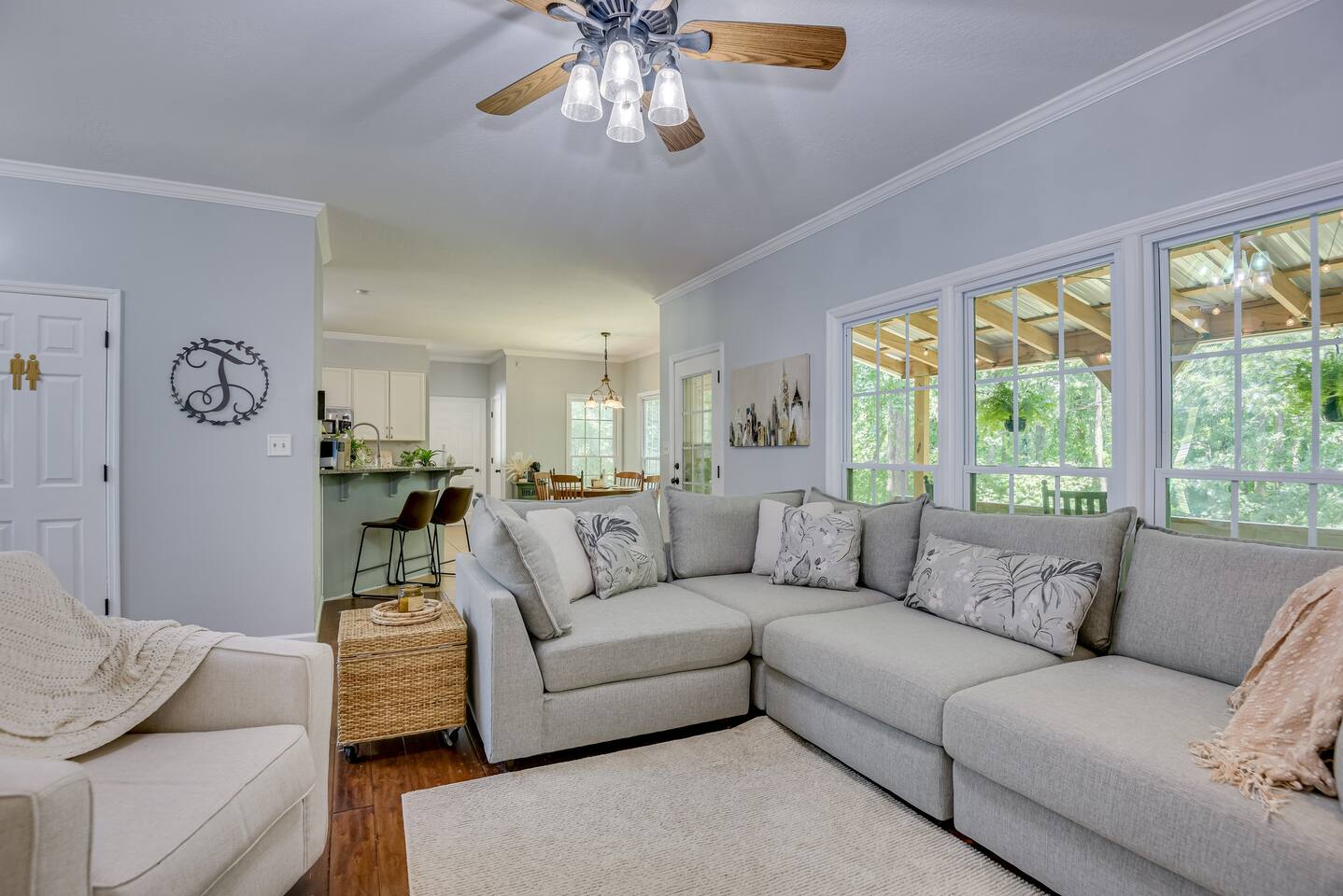 6B/3.5BA - 3Story w/Ping Pong, Grills, Movie Room!