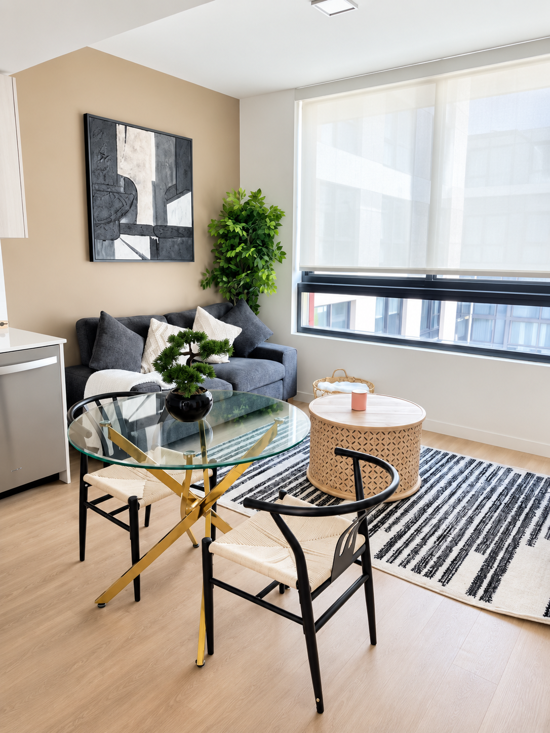 Furnished Wynwood 2BR for Families or Work Teams | Rooftop Pool & Parking
