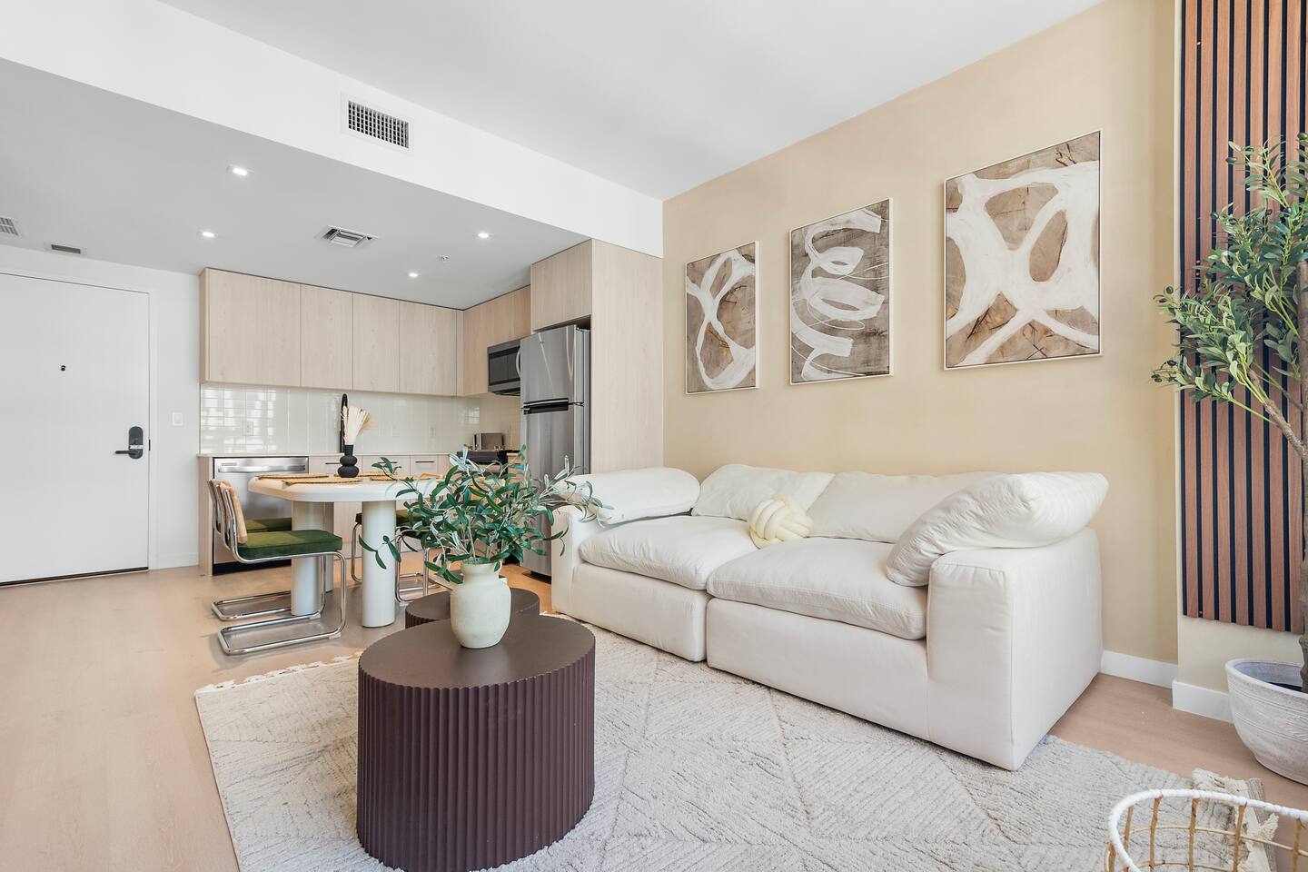 Luxury & Contemporary Wynwood Apt!