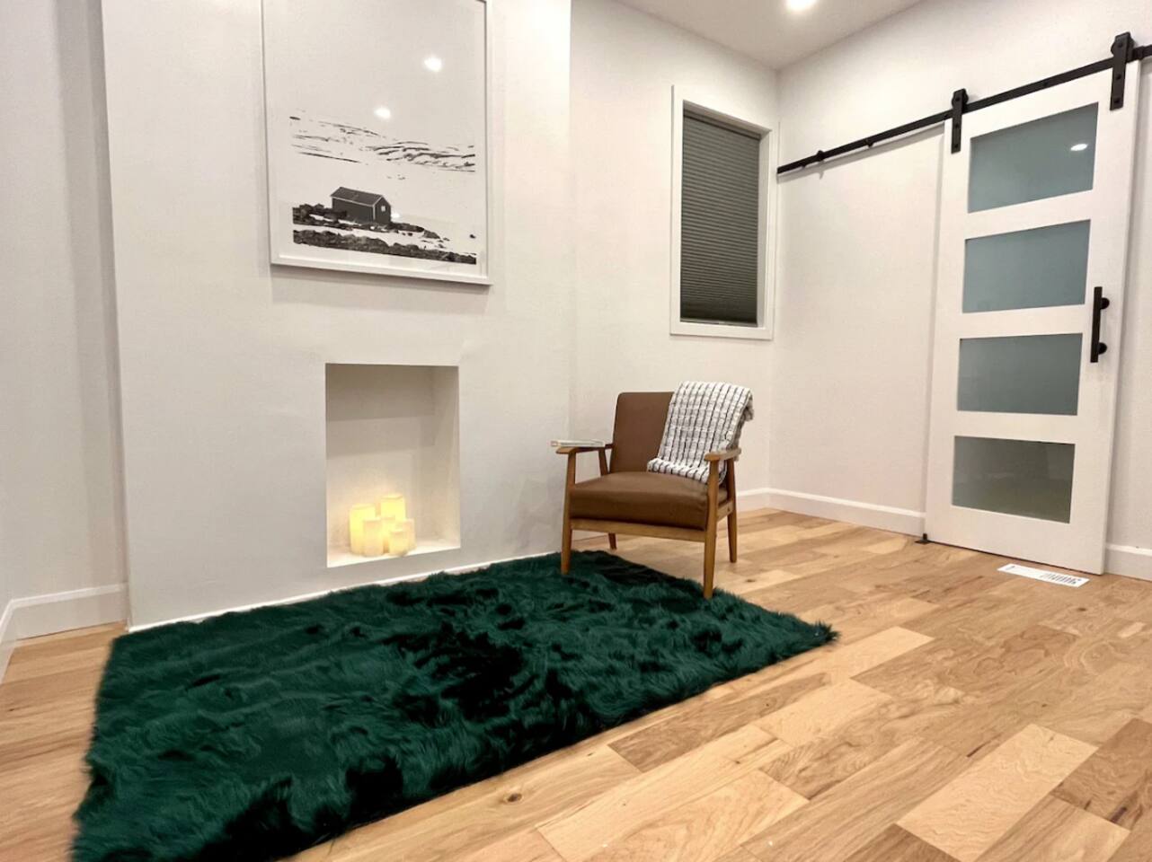 Rejuvenate in Stylish Flat, Steps from Subway