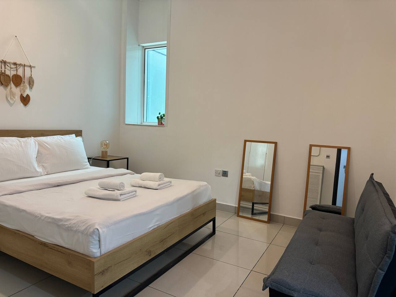 ASHRI HH Spacious apartment in Dubai Marina