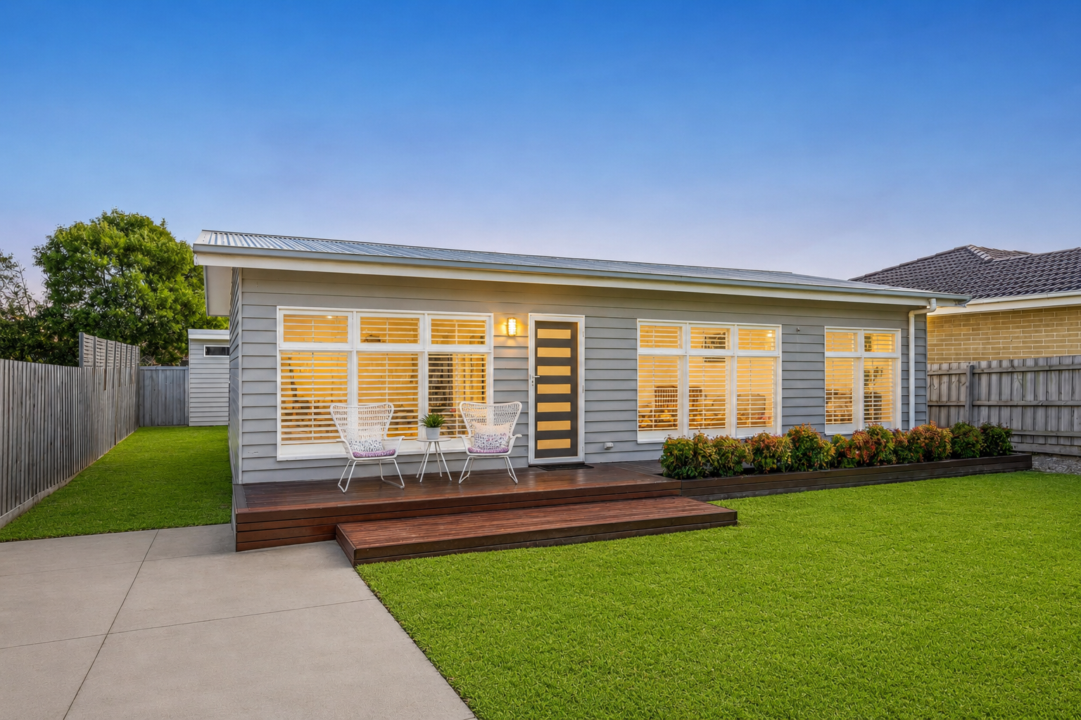 Ocean Retreat by Ready Set Stay