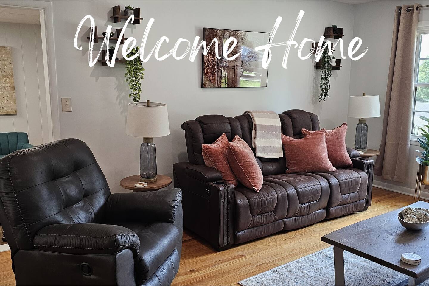 Blissful Getaway Pet_friendly/ Fully Fence yard