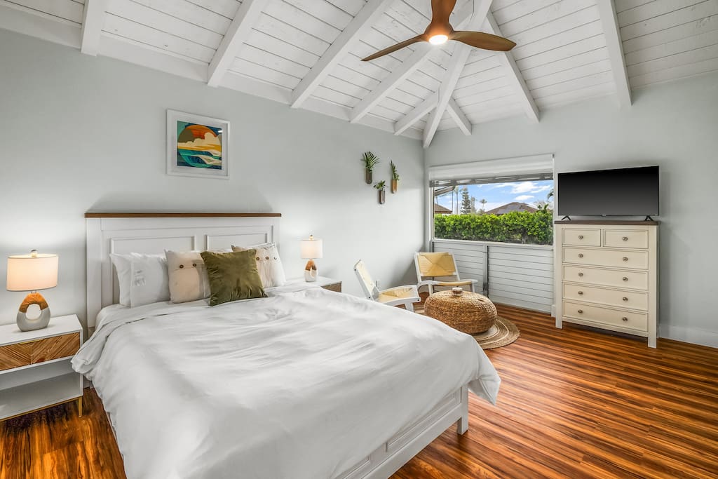 Chic Modern Studio w/AC in Princeville, Kauai